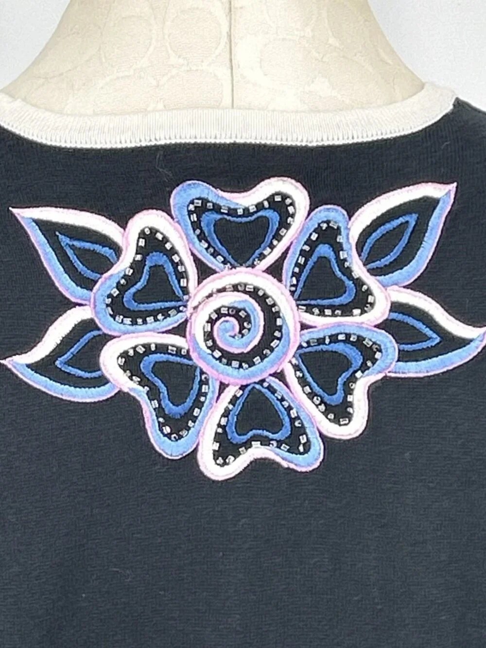 Bob Mackie Wearable Art Cardigan Sz S Sweater Black Embroidered Cut Out - Picture 6 of 7
